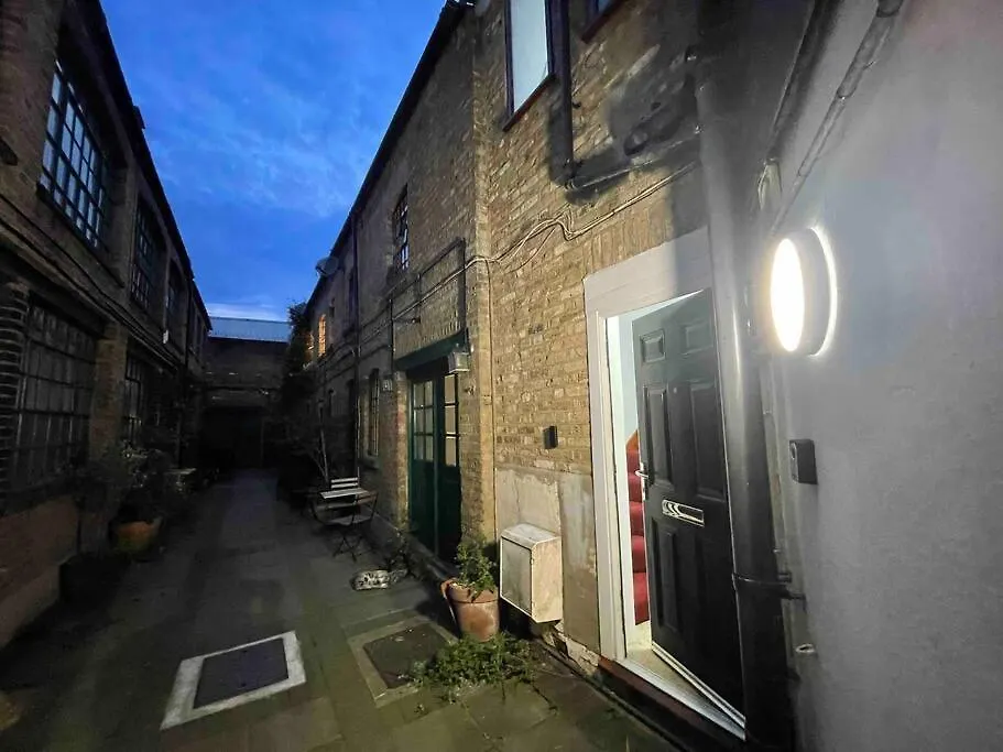 Victoria Mews Hoxton Shoreditch London